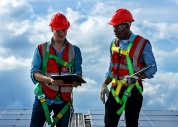 Commercial Roofing Contractors: Comprehensive Services for Businesses